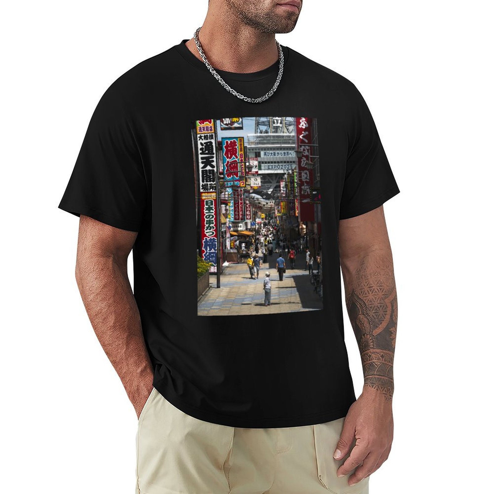 Street Fashion Osaka - เสื้อยืดแฟชั่นสตรีทสไตล์ลำลองจากโอซากะ ประเทศญี่ปุ่น